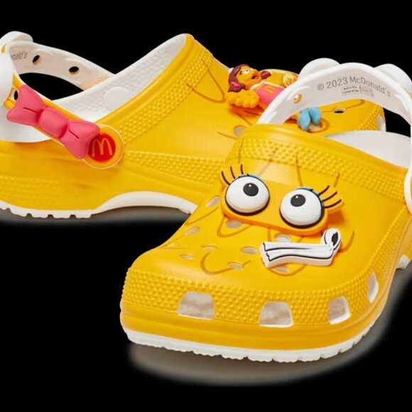 MCDONALD’S X CROCS CLASSIC CLOG Yellow Birdie Adult Unisex W9 / M7- NEW - Picture 2 of 8